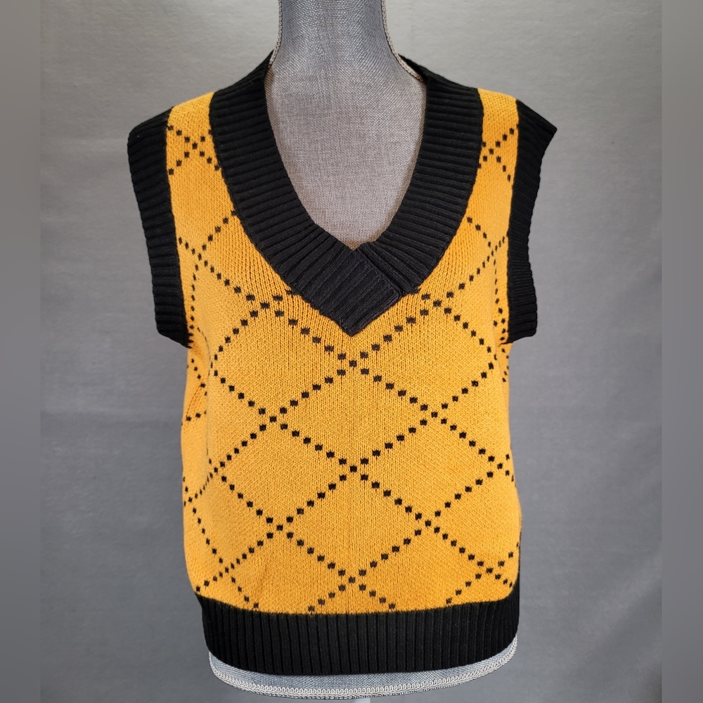 Shein black/ Yellow Diamond Argyle Sweater Vest Size S ,EU 36, US 4.